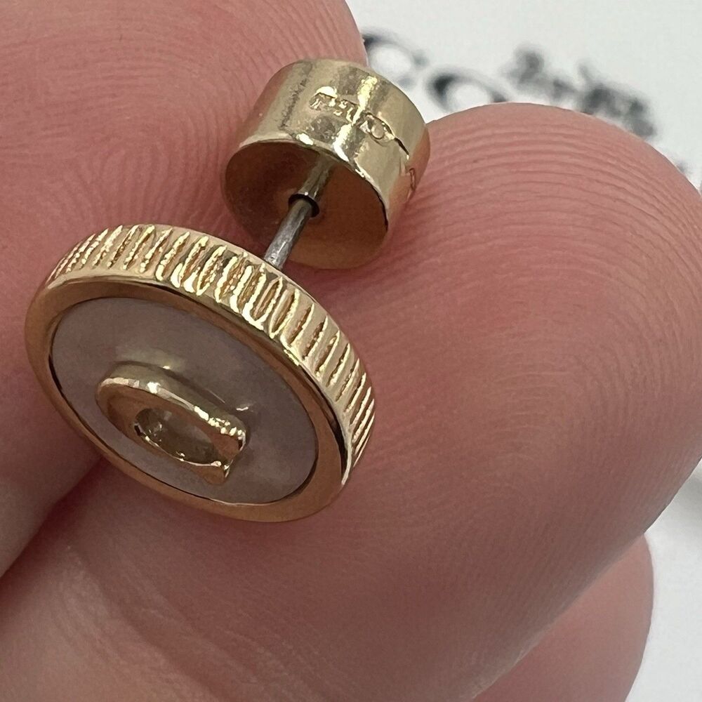COACH STUD EARRINGS GOLD TONE Mother Of Pearl 0.4” NEW YORK SIGNATURE LOGO GIFT - Picture 11 of 14